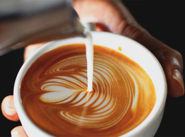 assets/images/activities/muenchen-barista-kurs/Barista-Per-1-270x200x90.jpg