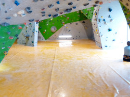 assets/images/activities/muenchen-kletter-kurse/1280_0006_boulderhalle-101521-270x200x90.jpg