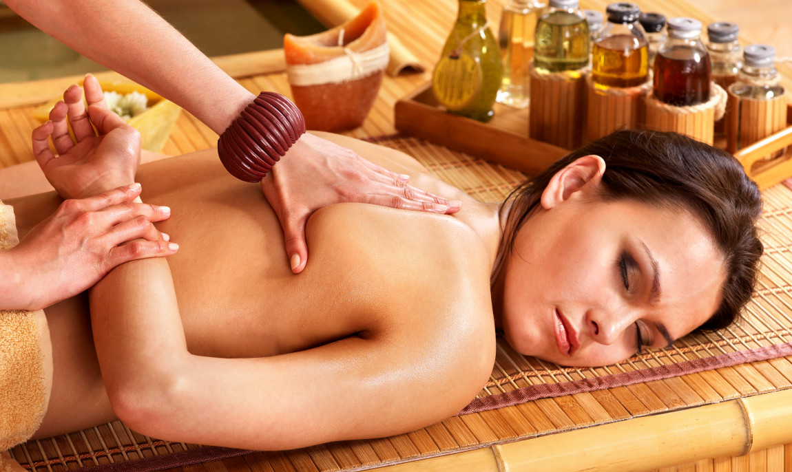 assets/images/activities/muenchen-thai-massage/Fotolia_32946759_Subscription_XXL-1150x686x90.jpg