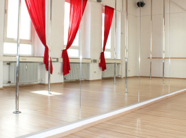 assets/images/activities/muenster-poledance-schnupperkurs/1280_0001_Raum%202%20klein-270x200x90.jpg