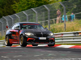 assets/images/activities/nuerburgring-nordschleife-und-gpstrecke-2-runden-renntaxi-im-bmw-m2-gt-waehrend-des-freien-renntraining-der-langsteckenserie/Renn-him-1-270x200x90.jpg