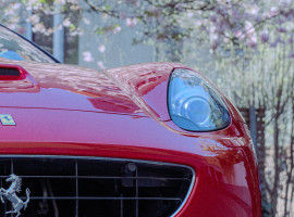 assets/images/activities/nuernberg-60-min-ferrari-cabrio-selber-fahren-mit-fahrerwechsel/Ferray-Kob-12-270x200x90.jpg