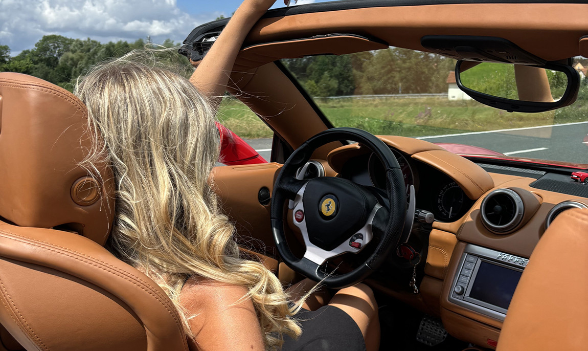 assets/images/activities/nuernberg-60-min-ferrari-cabrio-selber-fahren/Ferray-Kob-18-1150x686x90.jpg