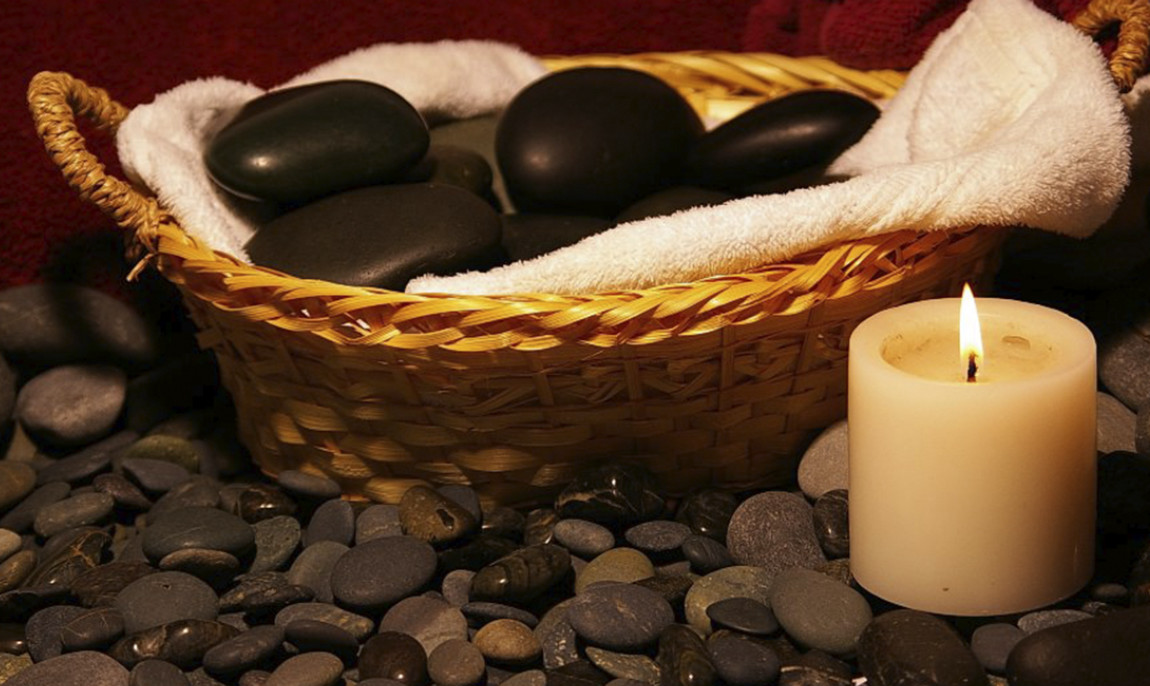 assets/images/activities/nuernberg-ruecken-massage-mit-heissen-steinen/HotStone4-1150x686x90.jpg