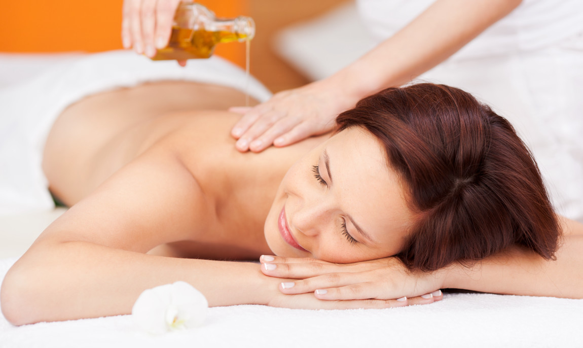 assets/images/activities/nuernberg-thai-oel-massage/Fotolia_42345914_Subscription_XXL-1150x686x90.jpg