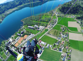assets/images/activities/oesterreich-30-min-tandemthermikflug-mit-gleitschirm-auf-dem-gerlitzen-am-ossiacher-see/Glei-Win-3-270x200x90.jpg