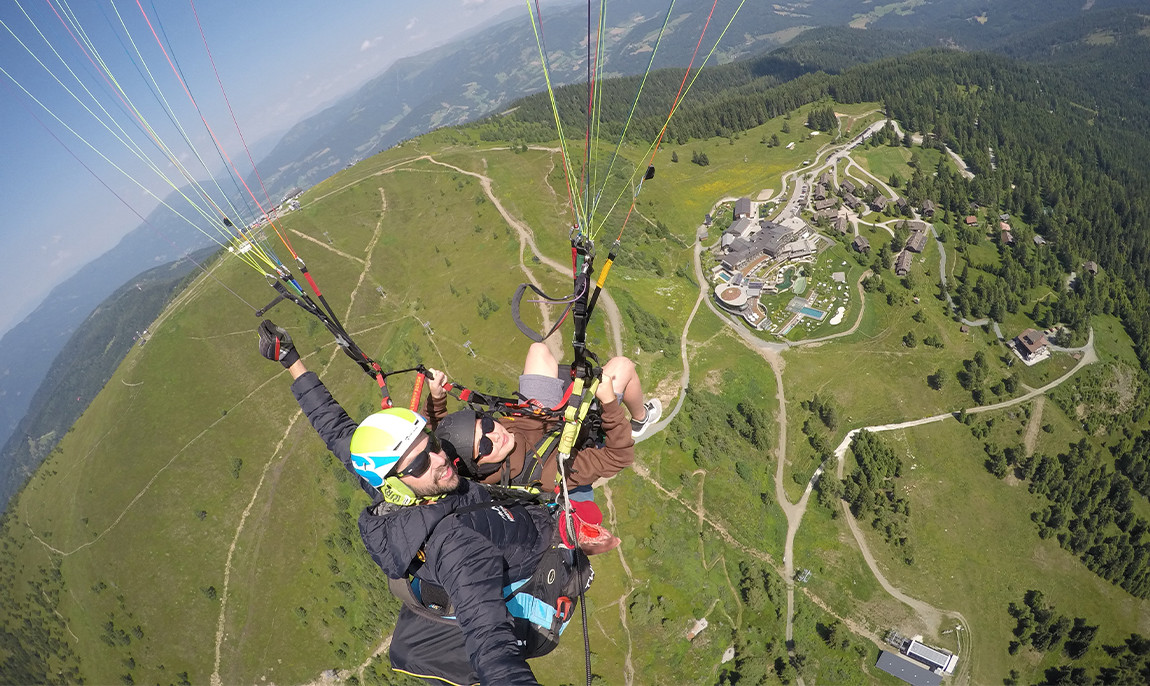 assets/images/activities/oesterreich-30-min-tandemthermikflug-mit-gleitschirm-auf-dem-gerlitzen-am-ossiacher-see/Glei-Win-4-1150x686x90.jpg