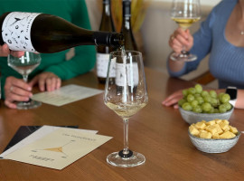 2,5 Std. Weinproben-Spiel für 1-8 Personen bei Ihnen zu Hause 
