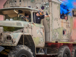 assets/images/activities/paintball-spielen-mechernich/1280_0001_playpaintball-battlefield-rauchgranaten-action-gruppen-paintball-koeln-aachen-bonn-270x200x90.jpg