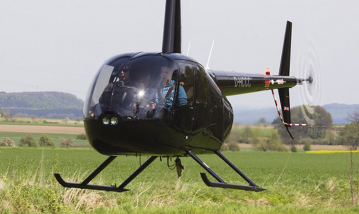 assets/images/activities/porta-westfalica-20-min-hubschrauber-rundflug/1280_0004_Selber%20Fliegen-1150x686x90.jpg