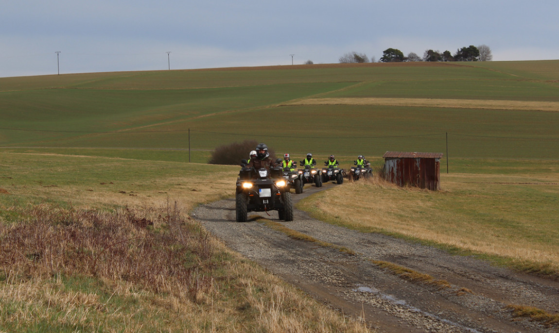 assets/images/activities/quad-tour-schnuppertour-am-nuerburgring-in-herresbach/1280_0000_IMG_4563-1150x686x90.jpg