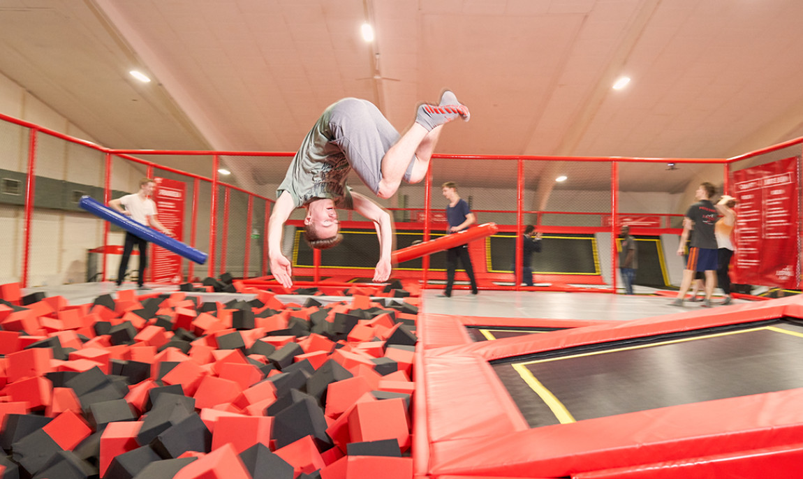 assets/images/activities/quickborn-trampolinhalle/1280_0002_20180223_10619%20-%20JumpingPoint%20-%20HiRes_DSC2062-1150x686x90.jpg