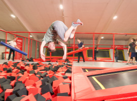 assets/images/activities/quickborn-trampolinhalle/1280_0002_20180223_10619%20-%20JumpingPoint%20-%20HiRes_DSC2062-270x200x90.jpg