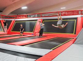 assets/images/activities/quickborn-trampolinhalle/1280_0005_20180223_10619%20-%20JumpingPoint%20-%20HiRes_DSC1677-270x200x90.jpg