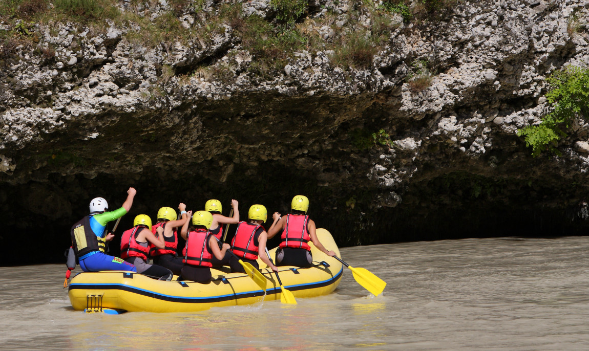 assets/images/activities/rafting-sonthofen-allgaeu/Fotolia_16863045_Subscription_L-1150x686x90.jpg