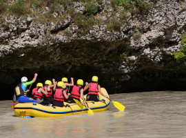 assets/images/activities/rafting-sonthofen-allgaeu/Fotolia_16863045_Subscription_L-270x200x90.jpg