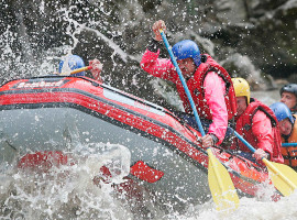 assets/images/activities/raftingtour-bad-reichenhall-halbtagestour/1280_0004_Rafting-270x200x90.jpg