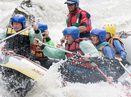 assets/images/activities/raftingtour-bad-reichenhall-tagestour/1280_0002_Rafting4-270x200x90.jpg