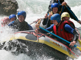 assets/images/activities/raftingtour-bad-reichenhall-tagestour/1280_0007_Rafting%204-270x200x90.jpg