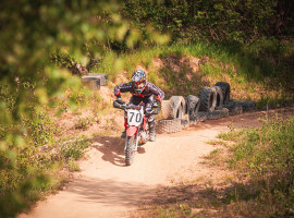 assets/images/activities/regen-motocross-fahren-fuer-kinder/bear_0000_IMG_9811.jpg