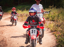 assets/images/activities/regen-motocross-fahren-fuer-kinder/bear_0001_IMG_9672.jpg