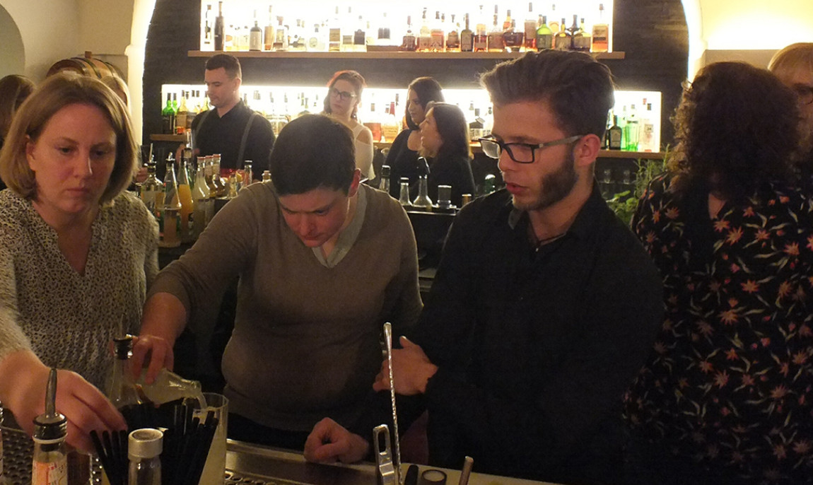assets/images/activities/regensburg-cocktail-kurs/1280_0004_IMG_20180226_141203-1150x686x90.jpg