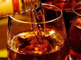 assets/images/activities/regensburg-whisky-tasting/1280_0008_Fotolia_546228_Subscription_L-270x200x90.jpg
