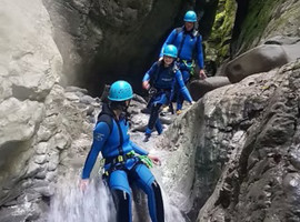 assets/images/activities/reutte-3-std-canyoning-tour-stuibenfaelle-fuer-einsteiger/Nat-Can-4-270x200x90.jpg