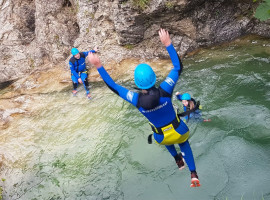 assets/images/activities/reutte-3-std-canyoning-tour-stuibenfaelle-fuer-einsteiger/Nat-Can-5-270x200x90.jpg
