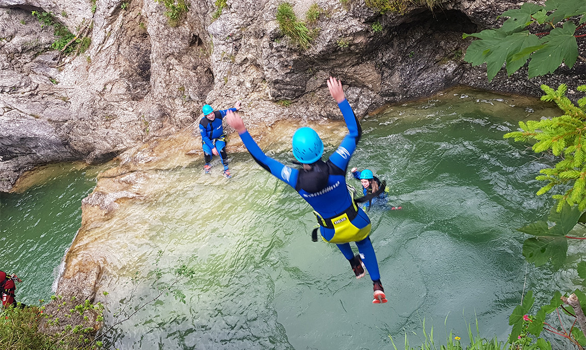 assets/images/activities/reutte-3-std-canyoning-tour-stuibenfaelle-fuer-einsteiger/Nat-Can-Stu-2-1150x686x90.jpg