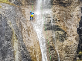 assets/images/activities/reutte-3-std-canyoning-tour-stuibenfaelle-fuer-einsteiger/Nat-Can-Stu-6-270x200x90.jpg