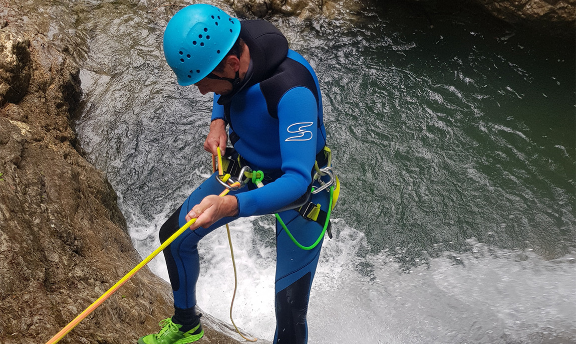 assets/images/activities/riezlern-3-std-canyoning-tour-schwarzwasserbach/Nat-Can-Sch-8-1150x686x90.jpg
