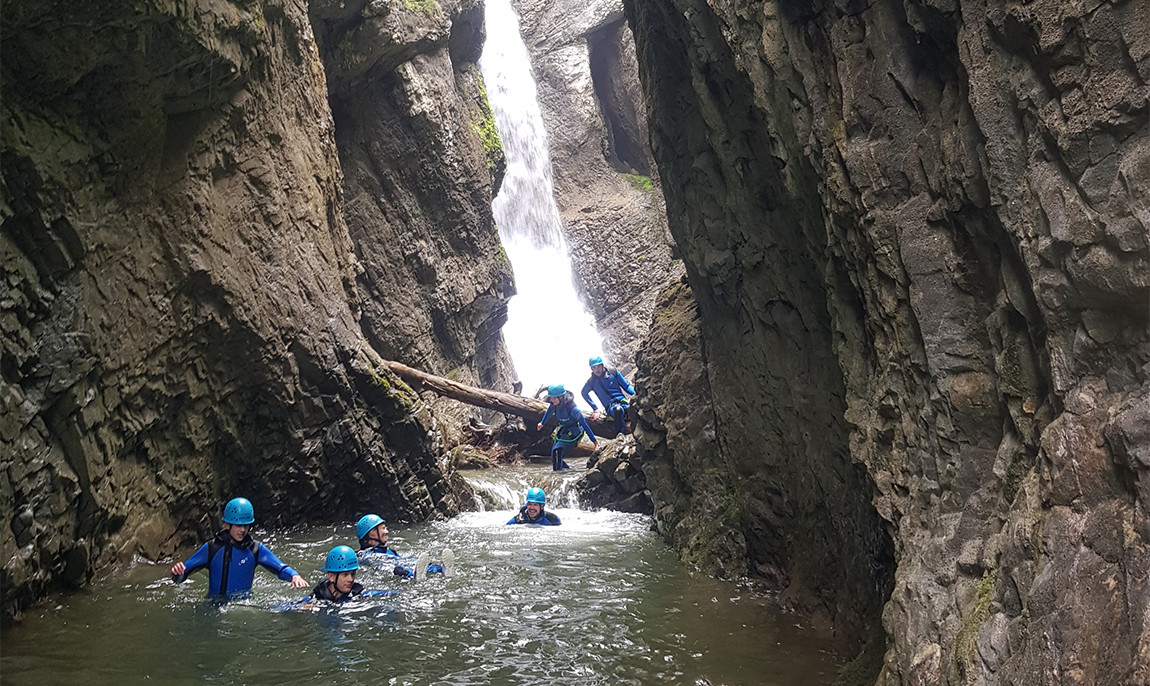 assets/images/activities/riezlern-3-std-canyoning-tour-schwarzwasserbach/Nat-Can-Sch-9-1150x686x90.jpg