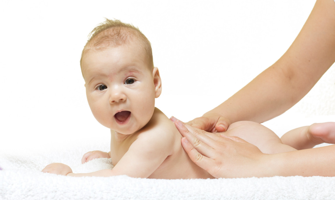 assets/images/activities/roefingen-baby-massage/Fotolia_42910101_Subscription_XXL-1150x686x90.jpg