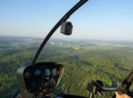 assets/images/activities/rosenthal-20-min-helikopter-rundflug/preview_07-05-2016_Waldhessentrophy_e-270x200x90.jpg