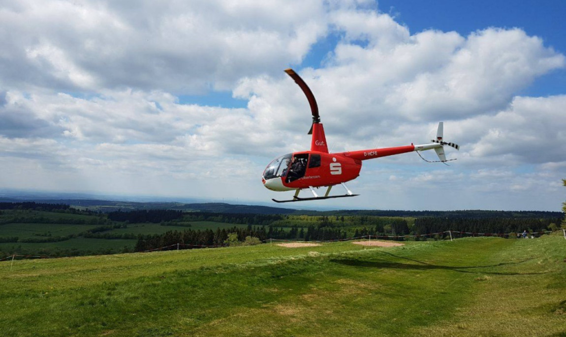 assets/images/activities/rosenthal-20-min-helikopter-rundflug/preview_31727758_833393473512952_1750617468574892032_o-1150x686x90.jpg