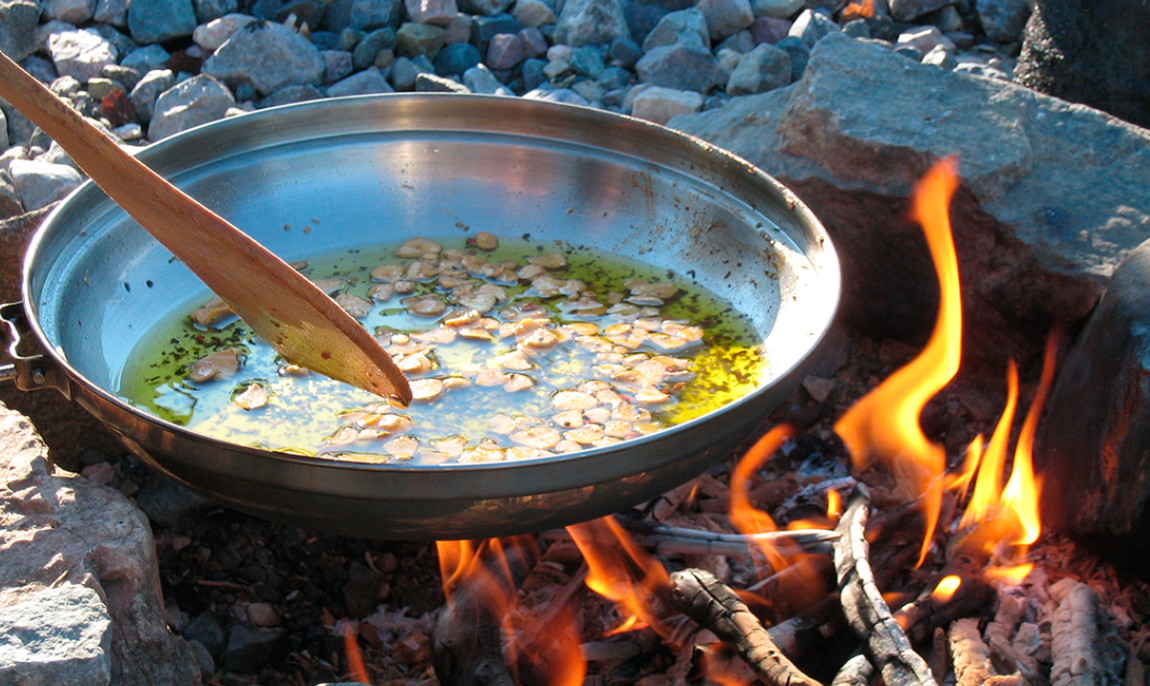 assets/images/activities/ruppichteroth-lagerfeuer-kochkurs/1280_0000_Fotolia_15071234_Subscription_L-1150x686x90.jpg