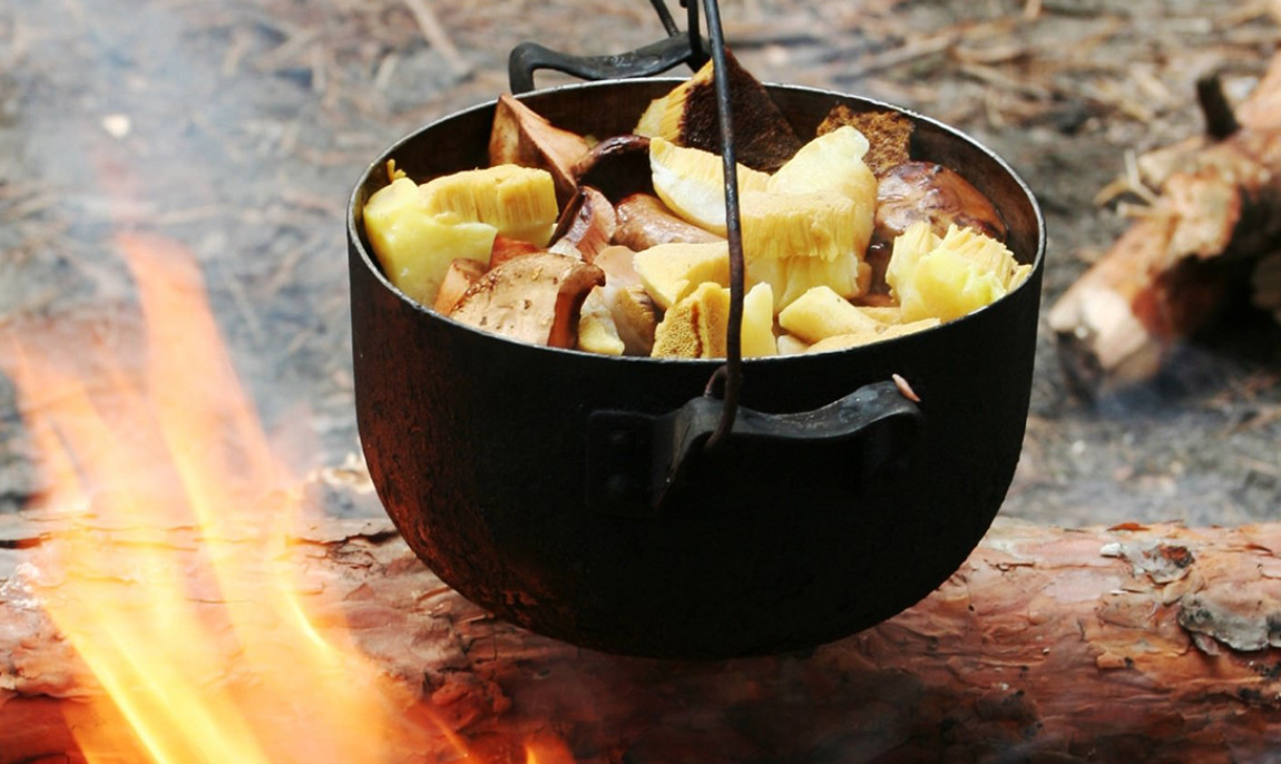 assets/images/activities/ruppichteroth-lagerfeuer-kochkurs/1280_0002_Fotolia_5424986_Subscription_L-1150x686x90.jpg