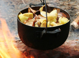 assets/images/activities/ruppichteroth-lagerfeuer-kochkurs/1280_0002_Fotolia_5424986_Subscription_L-270x200x90.jpg