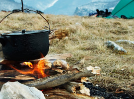 assets/images/activities/ruppichteroth-lagerfeuer-kochkurs/1280_0003_Fotolia_2400822_Subscription_L-270x200x90.jpg