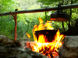 assets/images/activities/ruppichteroth-lagerfeuer-kochkurs/1280_0004_Fotolia_1106555_Subscription_L-270x200x90.jpg