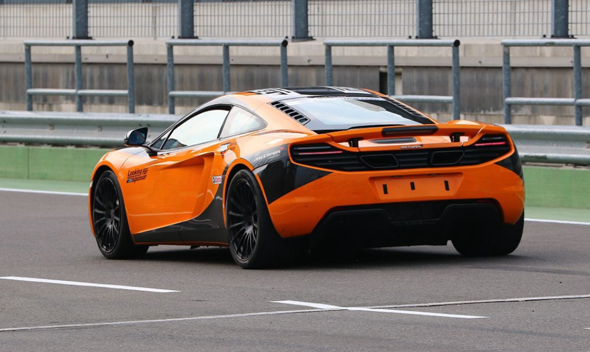 assets/images/activities/salzburgring-2-runden-mclaren-selber-fahren/1280_0003_image-2-1150x686x90.jpg