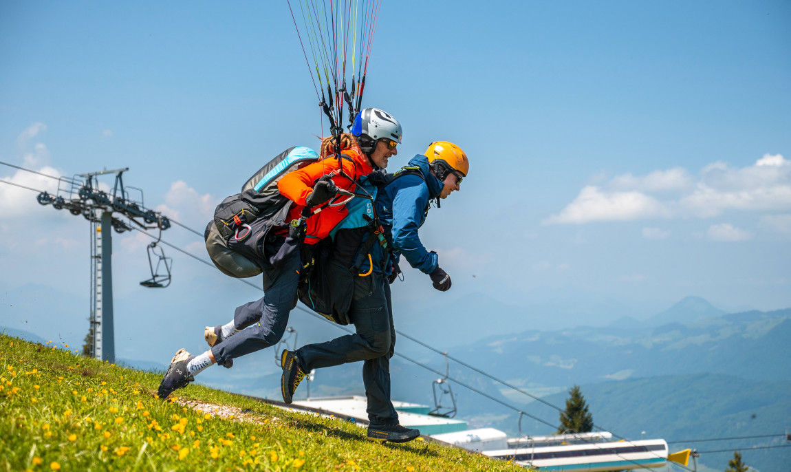 assets/images/activities/samerberg-gleitschirmtandemflug/Z62_3506%20(1)-1150x686x90.jpg