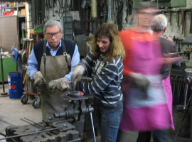 assets/images/activities/schmiedekurs-solingen/1280_0004_037-270x200x90.jpg