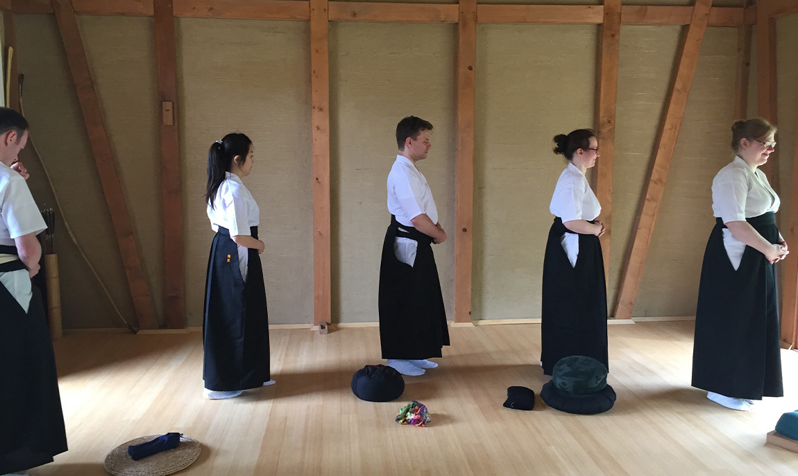 assets/images/activities/schwalmtal-25-std-japanisches-zenbogenschiessen/kam-bud-4-1150x686x90.jpg