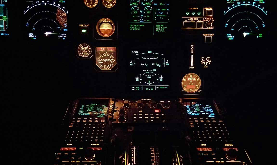 assets/images/activities/schweinfurt-sennfeld-60-min-flugsimulator-boeing-737ng/flugsim-5-1150x686x90.jpg