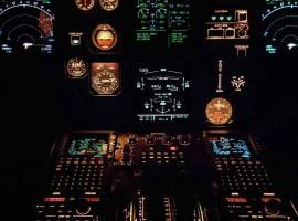 assets/images/activities/schweinfurt-sennfeld-60-min-flugsimulator-boeing-737ng/flugsim-5-270x200x90.jpg