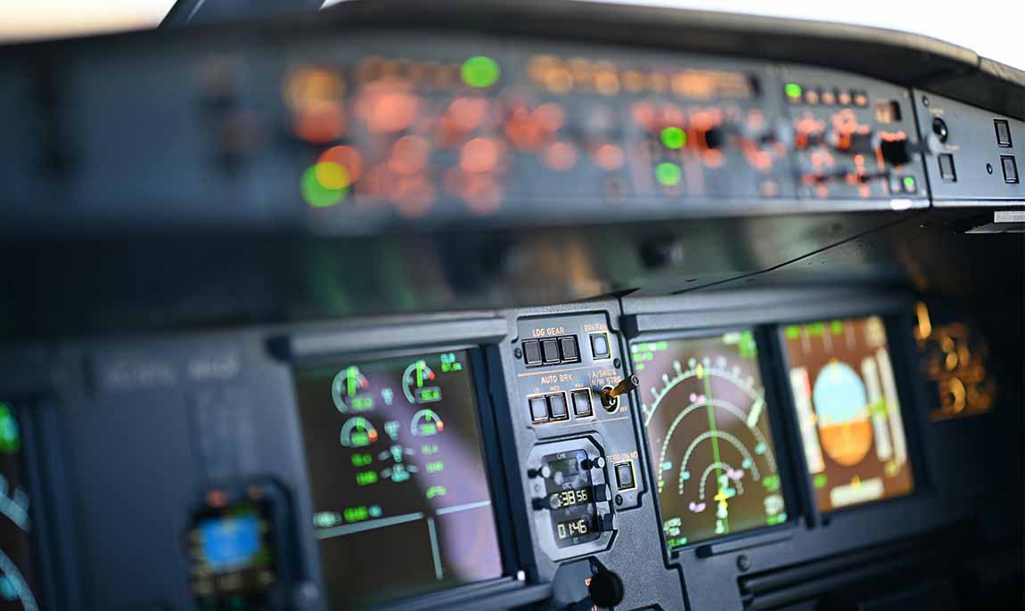 assets/images/activities/schweinfurt-sennfeld-60-min-flugsimulator-boeing-737ng/flugsim-6-1150x686x90.jpg