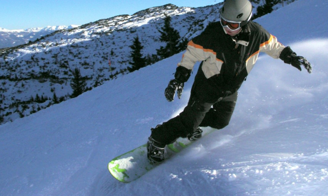 assets/images/activities/snowboard-privatkurs-in-bayerisch-eisenstein-bayern/1280_0007_Fotolia_393377_Subscription_L-1150x686x90.jpg