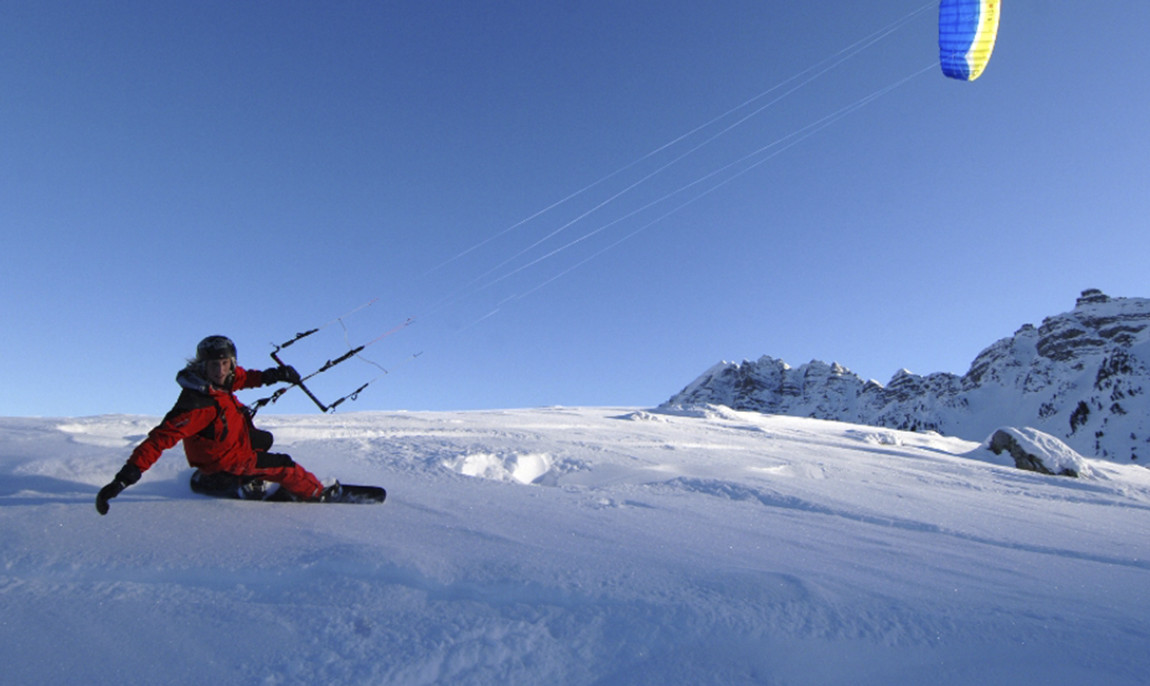 assets/images/activities/snowkiten-2-tageskurs-in-lofer-oesterreich/1280_0003_GIN%2083-1150x686x90.jpg